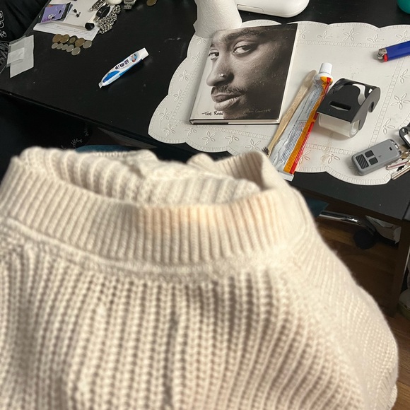 Abercrombie & Fitch Cream Sleeveless Sweater boxy fit LARGE - Picture 4 of 4